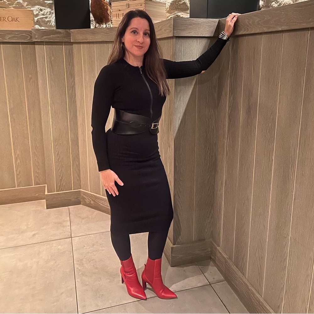 Meet your Posher, Sarina